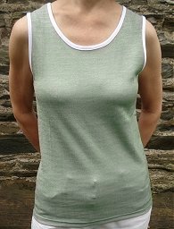 Sleeveless T-shirt